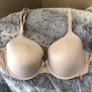 Victoria secret body by Victoria